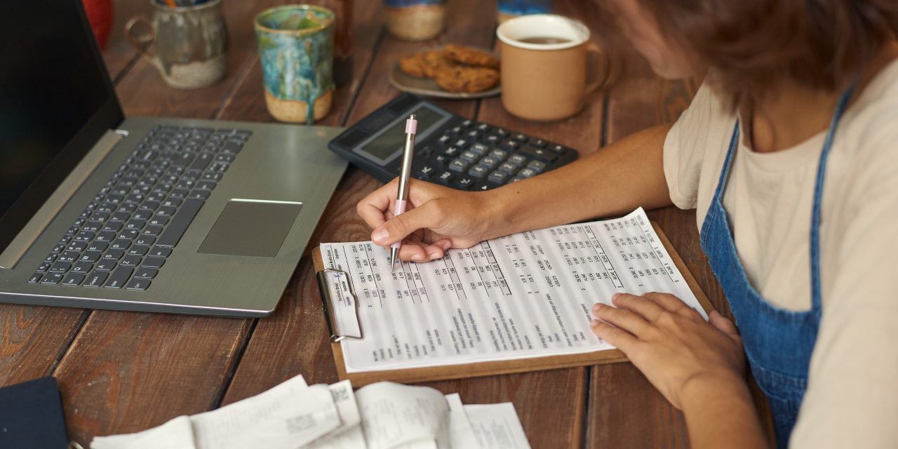 Sole trader or company: what are the tax differences?